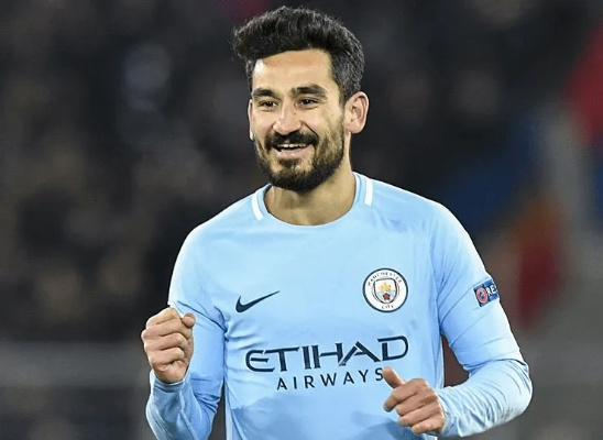 京多安放弃2年高薪回曼城，状态严重下滑球队胜率不到5成，忠诚与现实的碰撞