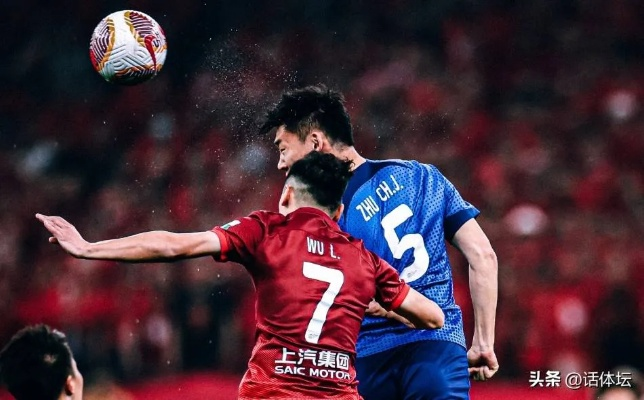 海港激情迎战申花，5外援巅峰对决，莱昂纳多领衔首发，18岁新星杨皓宇崭露头角